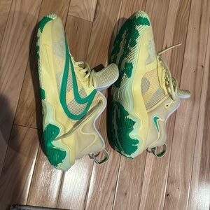 Nike Giannis Sneakers